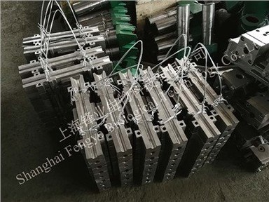 Co tam sim no-Strippers thiab Troughs